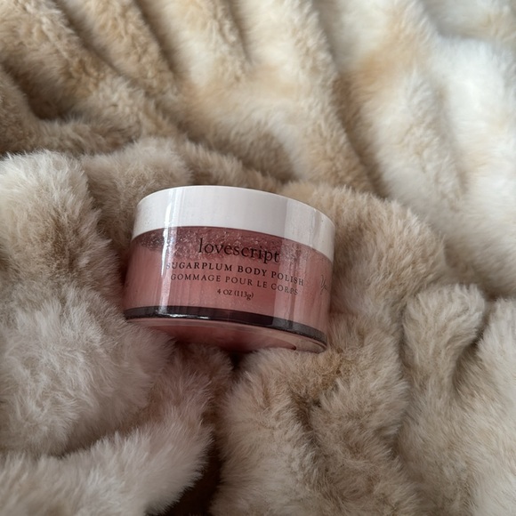 New Lovescript sugarplum body polish - Picture 2 of 2